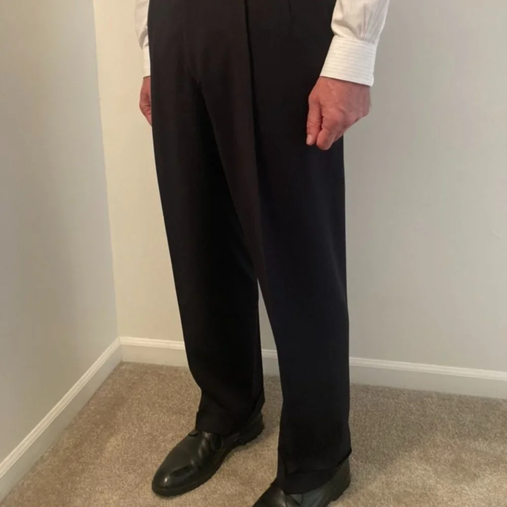 Brooks Brothers, 100% Wool Suit - Picture 7 of 12